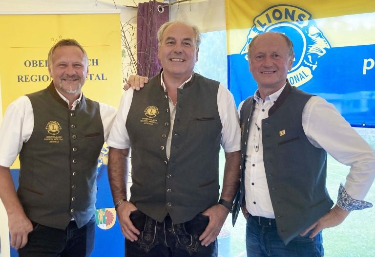 Club&uuml;bergabe bei den M&ouml;lltaler &bdquo;Lions&ldquo;