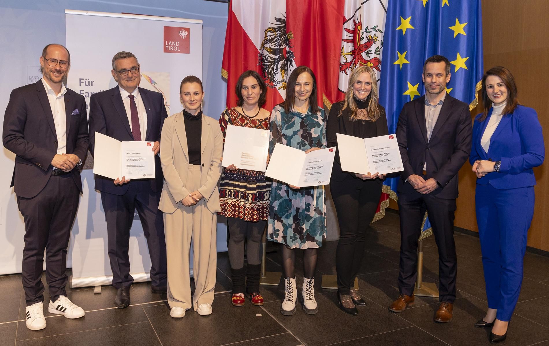 Die Top-3-Platzierten der Kategorie "&Ouml;ffentlich-rechtliche Unternehmen/Institutionen". Foto: Land Tirol/Die Fotografen