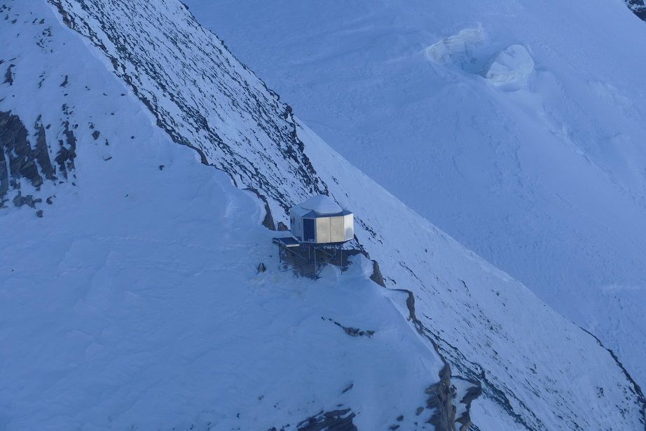Das Biwak des Alpenvereins bot den beiden tschechischen Bergsteigern am Gro&szlig;glockner zwei Tage lang Schutz.