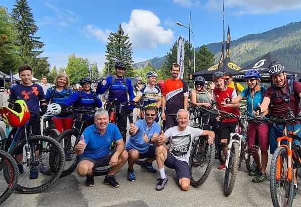 Mountainbikeszene traf sich am Wei&szlig;ensee 