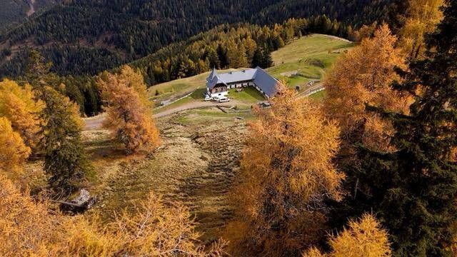 Gezeigt werden u. a. die Litzlhofer Alm hoch &uuml;ber Millstatt. Foto: Almwirtschaftsverein