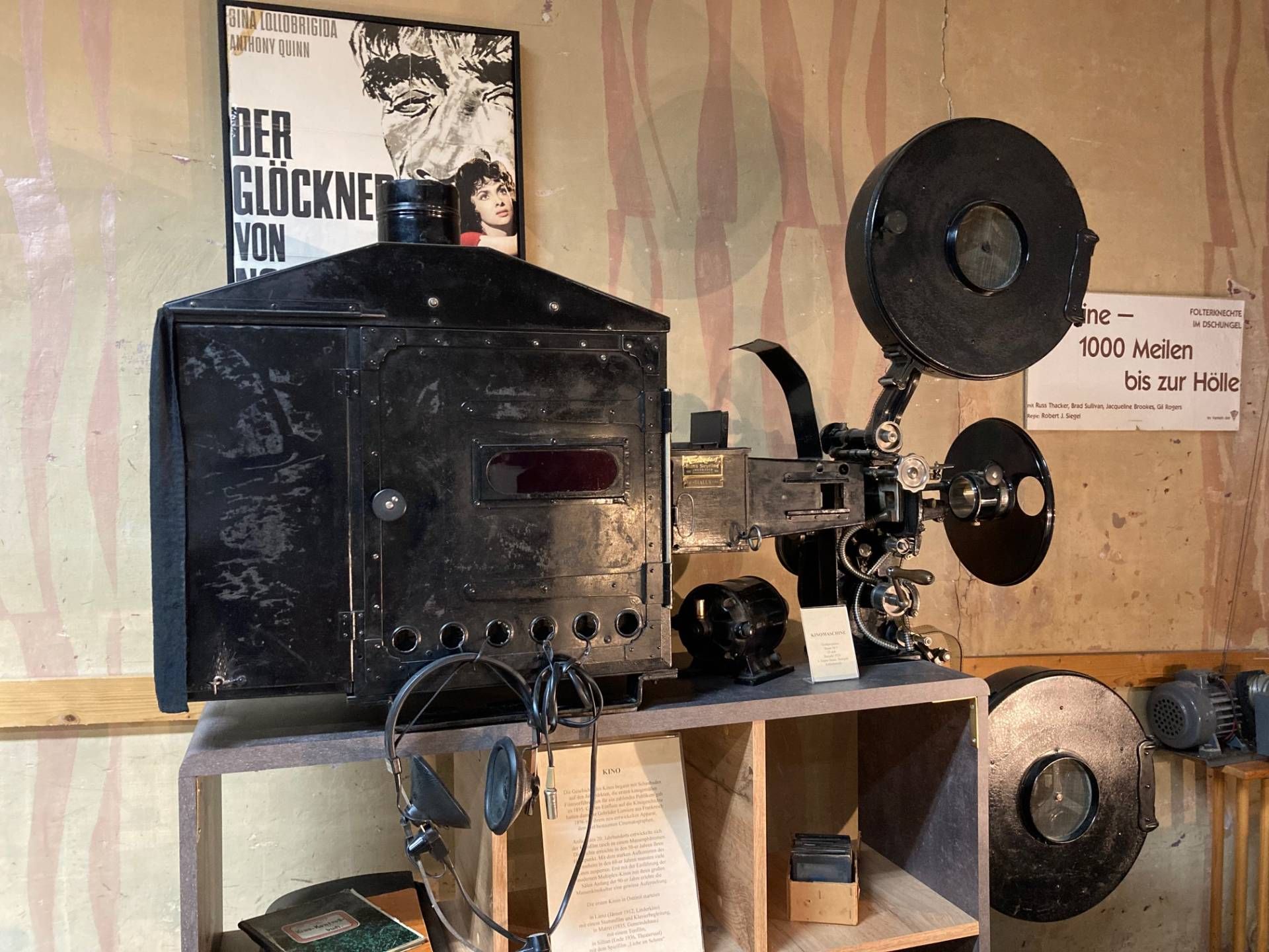 Die gro&szlig;e Filmmaschine ist 100 Jahre alt. Foto: Stangl