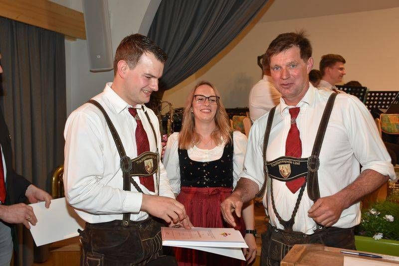 Viel Ehr...