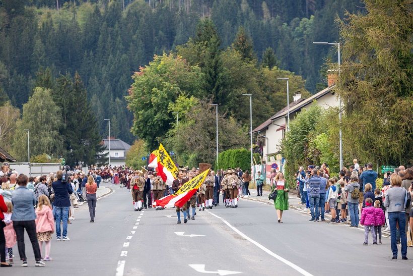 Am Samstag, um 10 Uhr startet das K&auml;sefest mit dem gro&szlig;en Trachtenumzug.