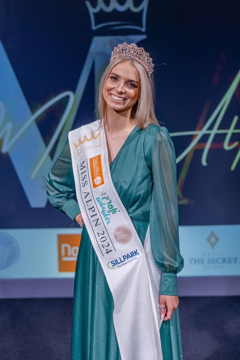 v.l.n.r. Miss Alpin 2024 Larissa Ranacher