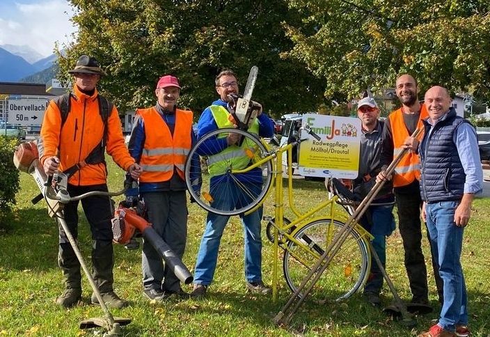 FamiliJa Radweg-Saubermacher