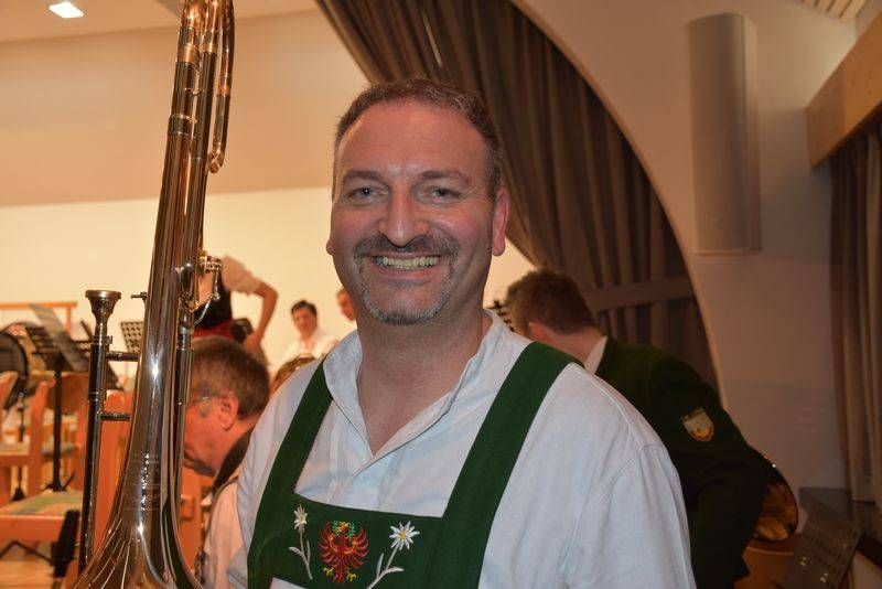 Verst&auml;rkung aus Osttirol von &bdquo;Aussiedler&ldquo; Stefan Theresiak.