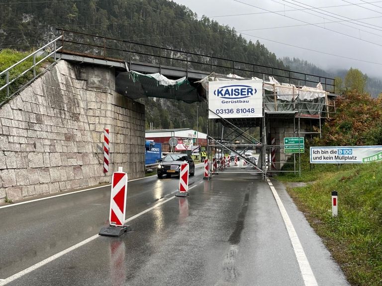 &Ouml;BB arbeiten an der Strecke Lienz-Innichen