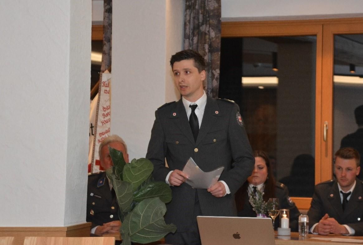 Bezirksgesch&auml;ftsf&uuml;hrer Alexander Perry, BSc